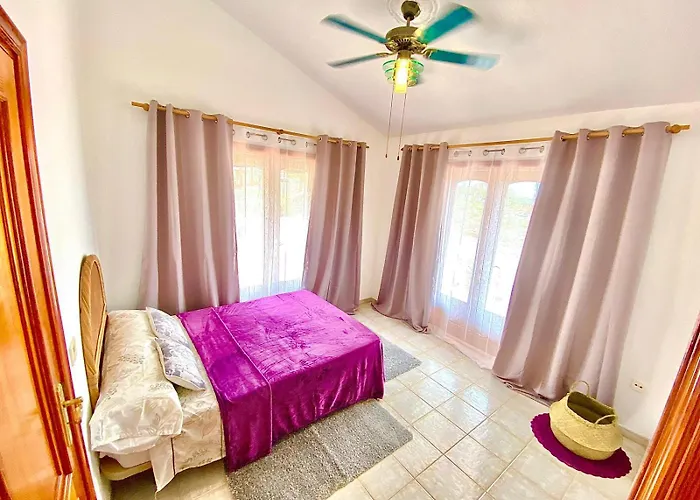 Descanso En Halcones Apartment *