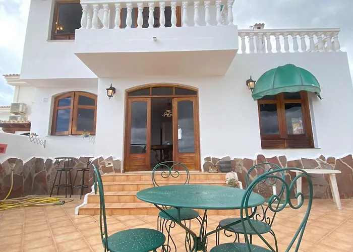 Descanso En Halcones